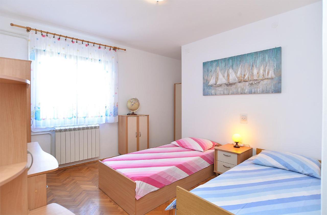 Apartments Irena 531 Пула Екстериор снимка